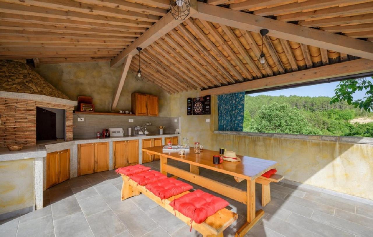 Guesthouse Gospodi Cerovlje 外观 照片
